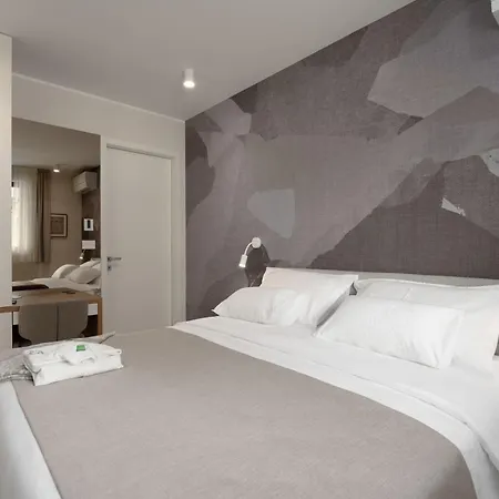The Q Whisper Appartement *